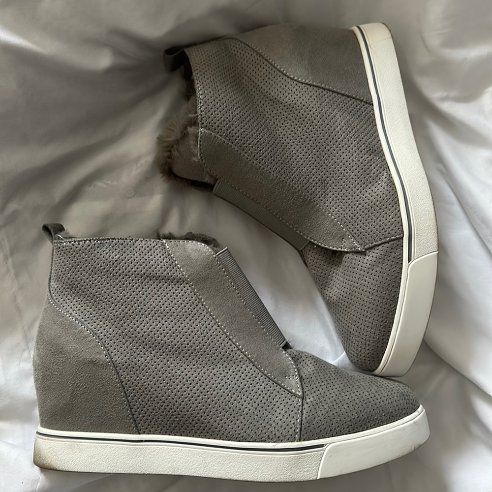 Wedge Sneaker Size 10